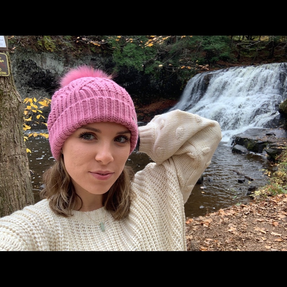 Meet your Posher, Andra